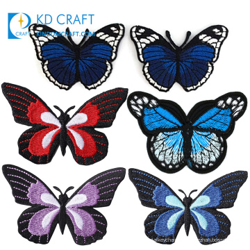 Jolie décoration pas cher badges brodés personnalisés patchs vêtements grande belle broderie colorée fer papillon patch